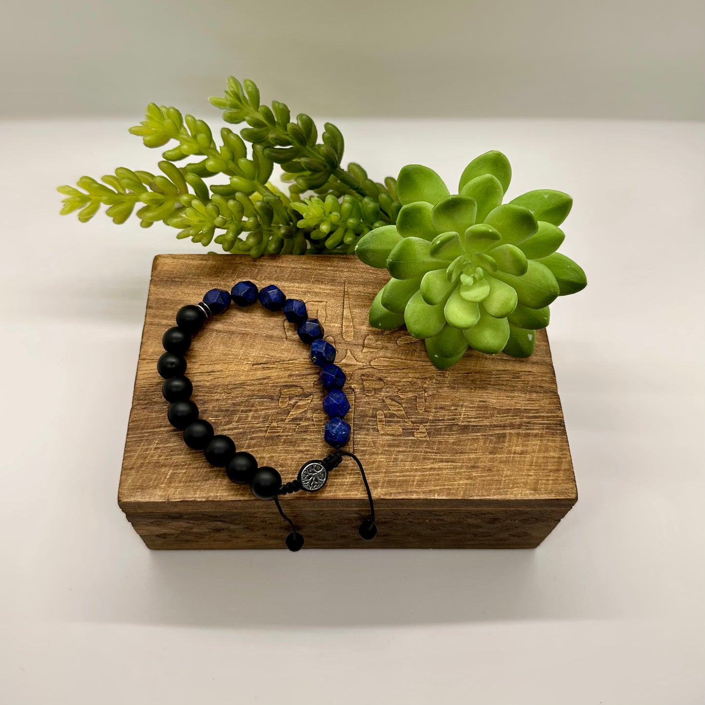 Adjustable Faceted Beaded Bracelet